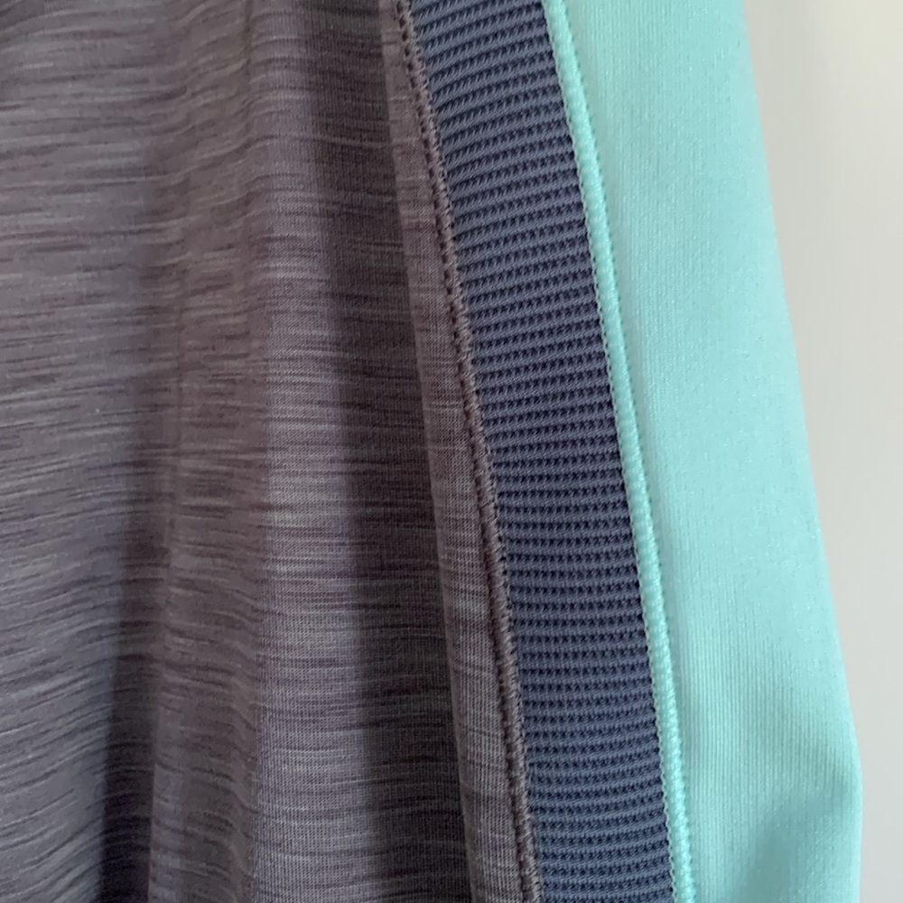 {Under Armour} Charcoal and Aqua Leggings - Picture 3 of 4